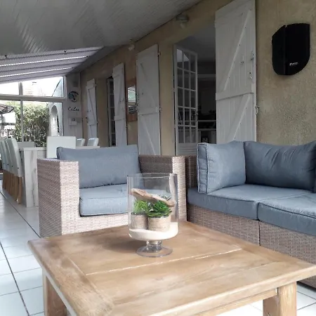 Villa Soulac-Sur-Mer, 5 Pieces, 10 Personnes - Fr-1-648-81
